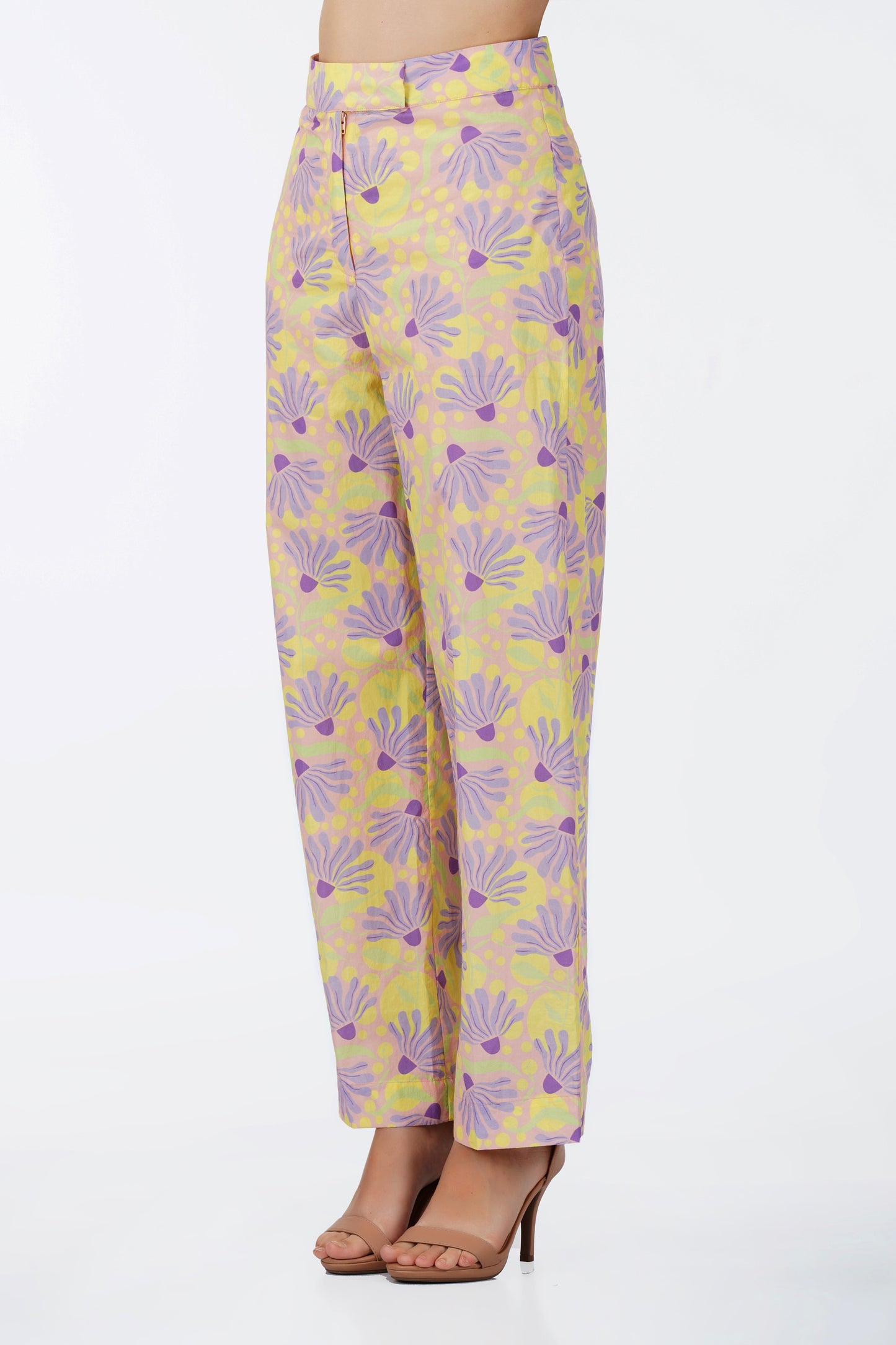 LILIAN PANT